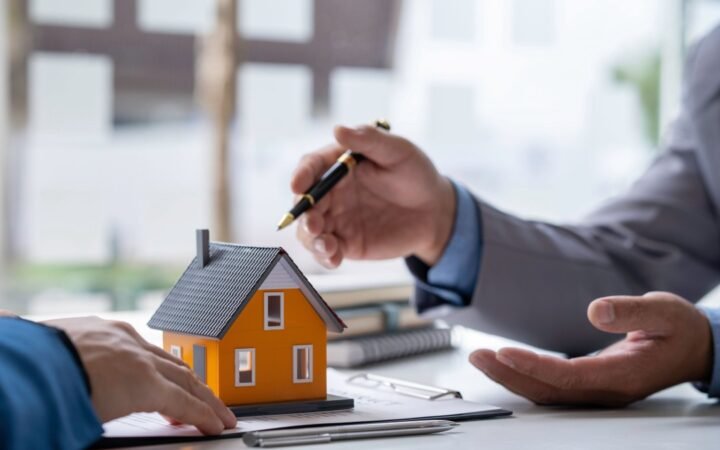How to Choose a Real Estate Agent Who Actually Delivers