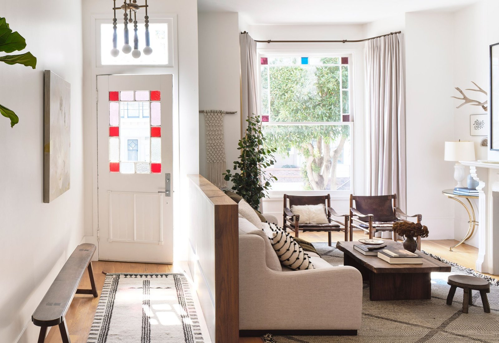Wall Decor Ideas That Actually Transform a Room